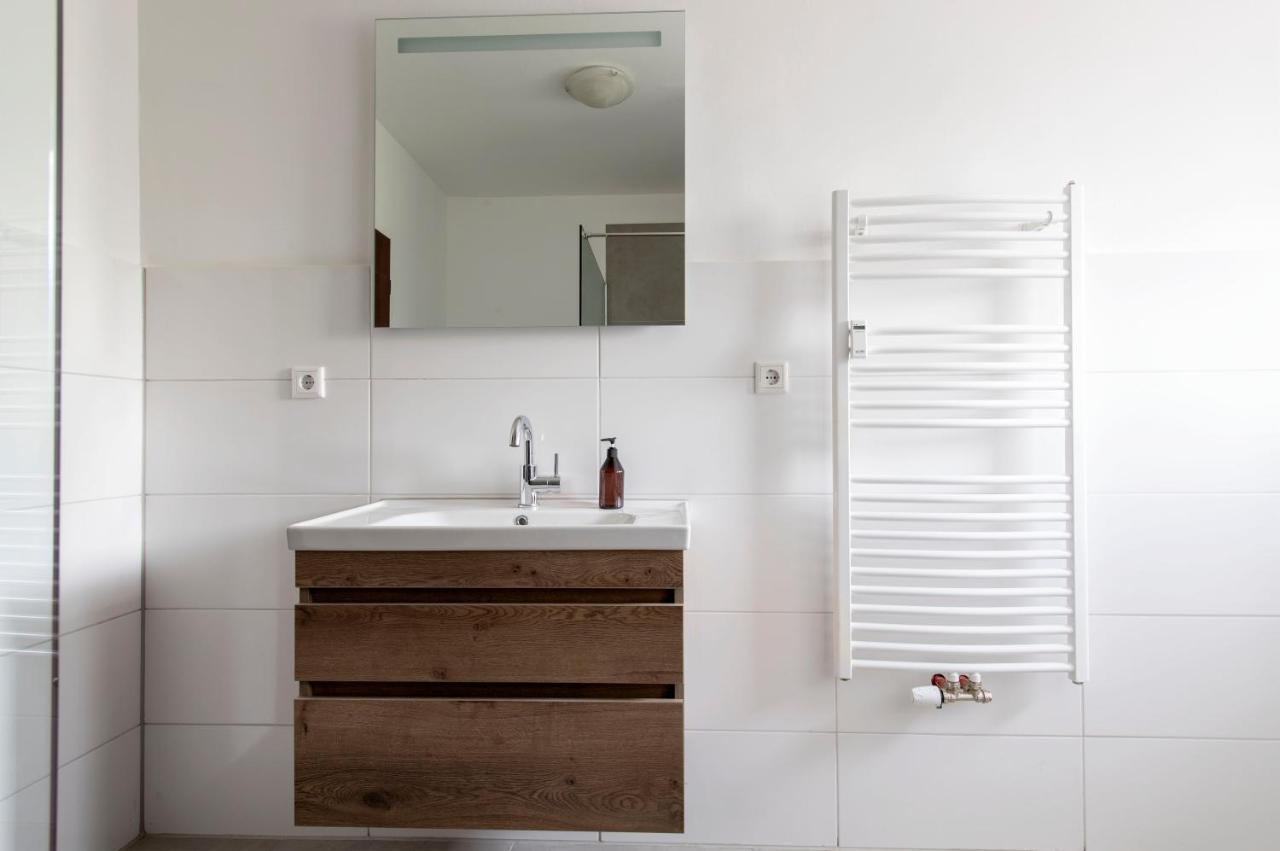 גרונאו Workers Home- Central - 8 Single Box Spring Beds - Near Enschede מראה חיצוני תמונה